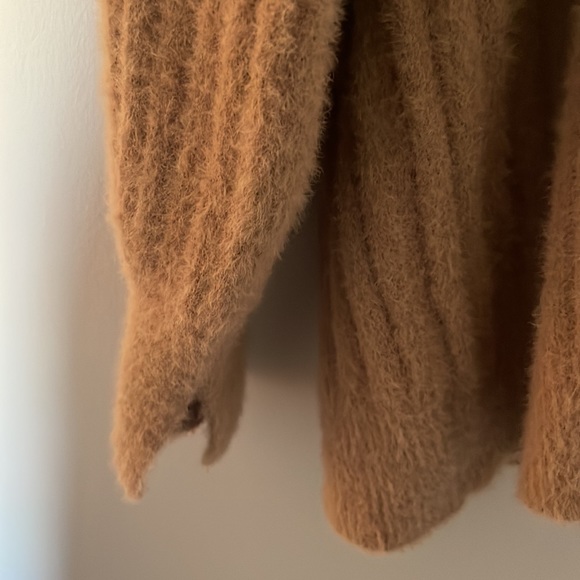 American Eagle Sweater NWT - Picture 5 of 9